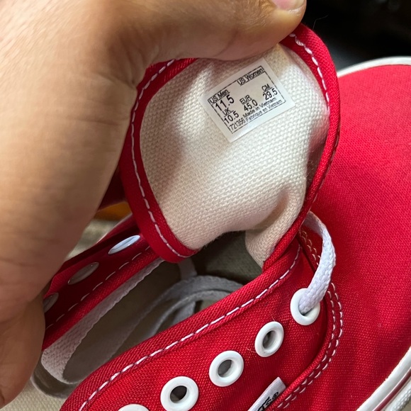 Vans - Picture 5 of 6